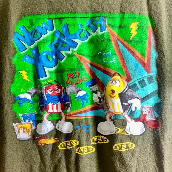 vintage 2009 M&M’S CHOCOLATE CANDY NEW YORK CITY Statue Of Liberty tee shirt M - Picture 1 of 6
